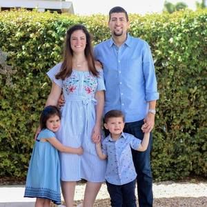 Meet your Posher, Elizabeth